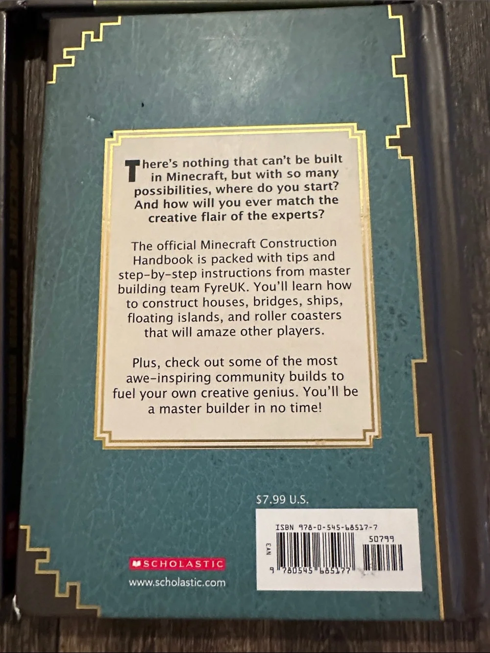 Minecraft set of 4 handbook Set combat, redstone, essential, and construction